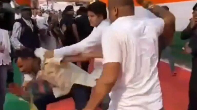 राहुल की यात्रा के बीच आपस में भिड़े कांग्रेस नेता, पूर्व विधायक ने कार्यकर्ता को दौड़ाकर पीटा;