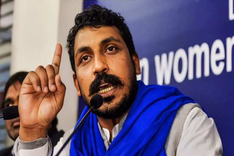 दलित नेता चंद्रशेखर ने अखिलेश यादव की दलित विरोधी मानसिकता को किया बेनकाब