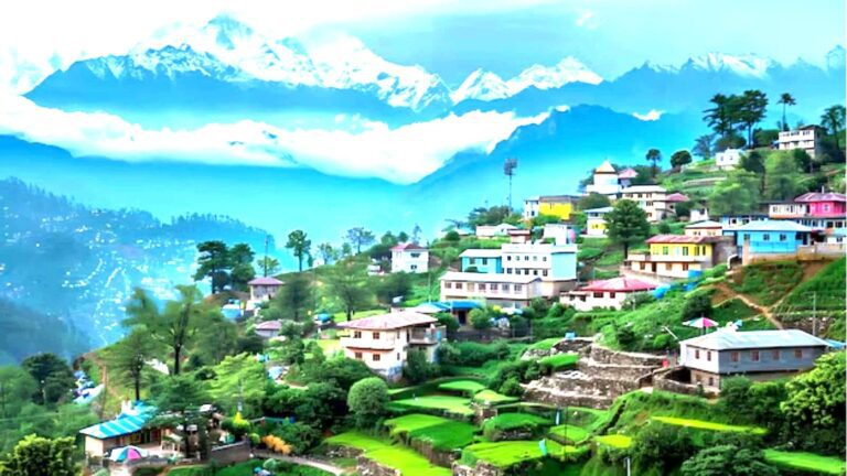 चिलचिलाती गर्मी में राहत चाहिए? उत्तराखंड के ये 21 ठंडी जगहें हैं किसी स्वर्ग से कम नहीं!