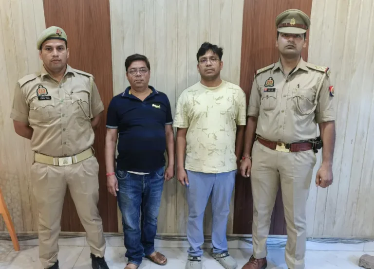 पुलिस भर्ती में बड़ा फर्जीवाड़ा: मेडिकल परीक्षण में फिट करने के नाम पर वसूली, एटा में दो डॉक्टर गिरफ्तार