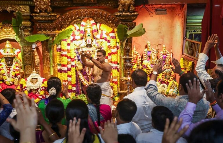 तिरुपति मंदिर में 1 हजार गैर-हिंदू कर रहे काम, तुरंत हटाए जाएं; केंद्रीय मंत्री की मांग