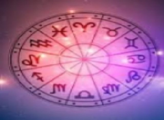आज का राशिफल 8 जुलाई 2025: वृश्चिक राशि वालों की किस्मत चमकेगी, जानिए सभी 12 राशियों का हाल