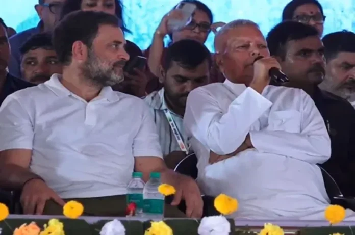 सासाराम की रैली में लौटे पुराने लालू, ‘झुलनियां में धक्का’ बोलकर लूट ली महफिल