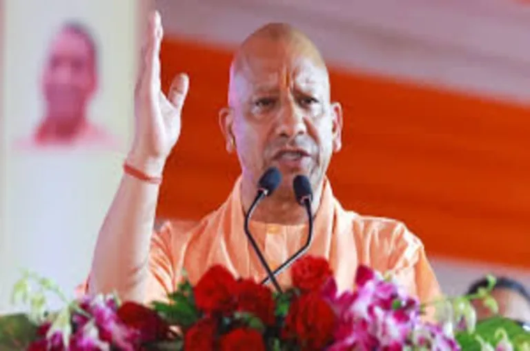 संभल में डेमोग्राफी बदलने के लिए सपा-कांग्रेस ने रची साजिश – सीएम योगी