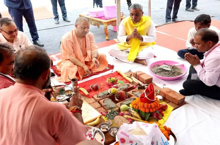 सीएम योगी ने किया यूपी राज्य निर्वाचन आयोग के भवन का शिलान्यास, जानें क्या होंगी विशेषताएं
