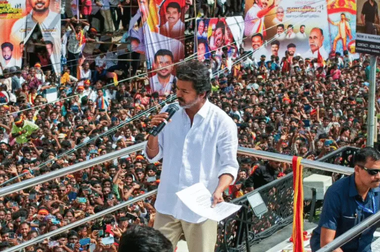करूर भगदड़ हादसा:अभिनेता विजय का बड़ा ऐलान, मृतकों के परिजनों को देंगे 20-20 लाख रुपये की मदद