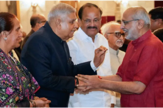 इस्तीफे के बाद पहली बार सार्वजनिक रूप से नजर आए जगदीप धनखड़, नए उपराष्ट्रपति राधाकृष्णन की शपथ में हुए शामिल