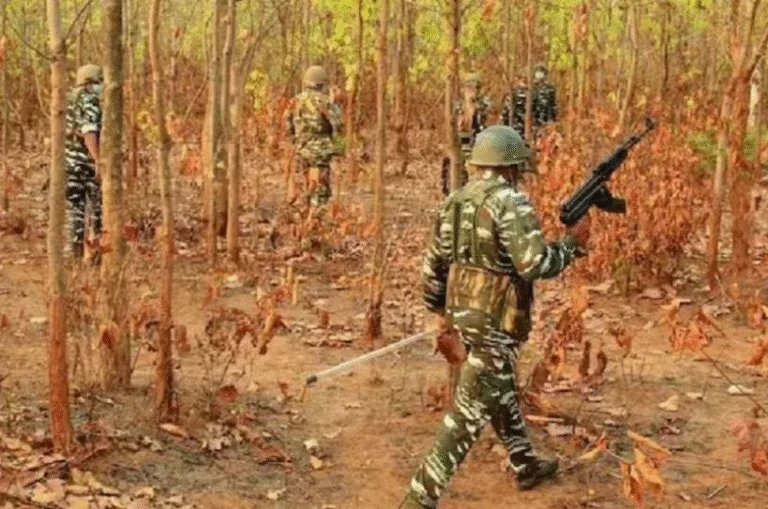 छत्तीसगढ़ में सुरक्षाबलों की बड़ी कामयाबी, मुठभेड़ में 10 माओवादी ढेर; 1 करोड़ का इनामी कमांडर भी मारा गया