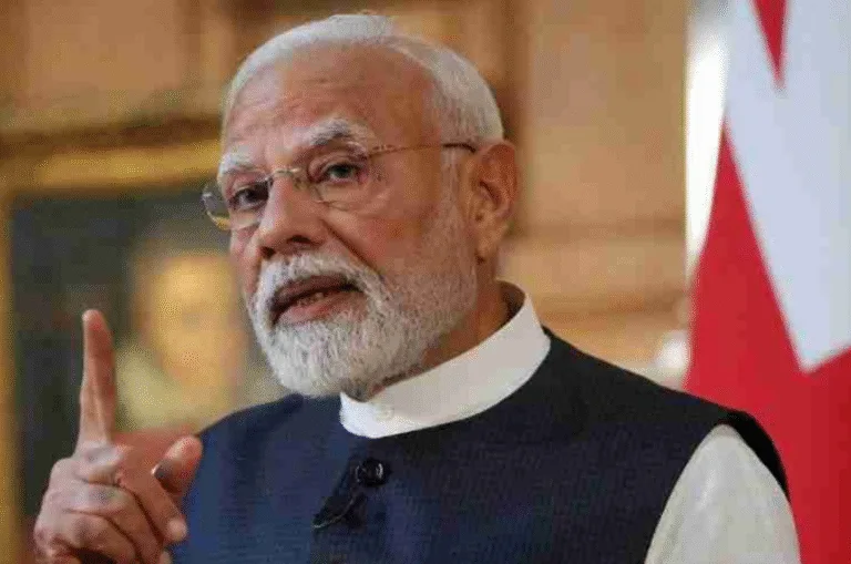 स्वदेशी अपनाओ, आत्मनिर्भर बनो: अमेरिका से व्यापार तनाव के बीच पीएम मोदी का बड़ा संदेश
