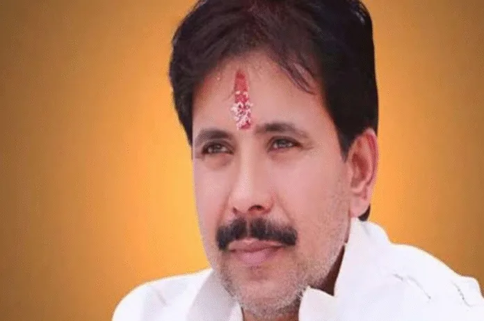 आज़म खां की रिहाई पर अखिलेश यादव को योगी मंत्री का पलटवार – 