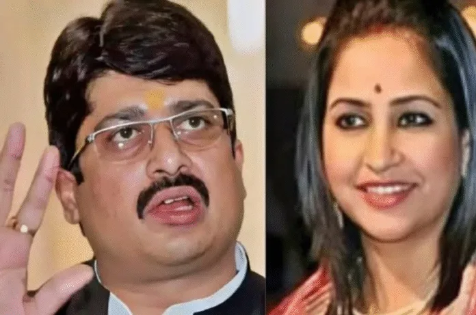 सोशल मीडिया पर झगड़ रहा राजा भैया का परिवार: पत्नी भानवी और बेटे शिवराज आमने-सामने