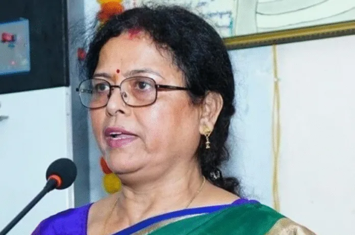 UP शिक्षा सेवा चयन आयोग की अध्यक्ष कीर्ति पांडेय का इस्तीफा, एक साल में ही छोड़ी कुर्सी
