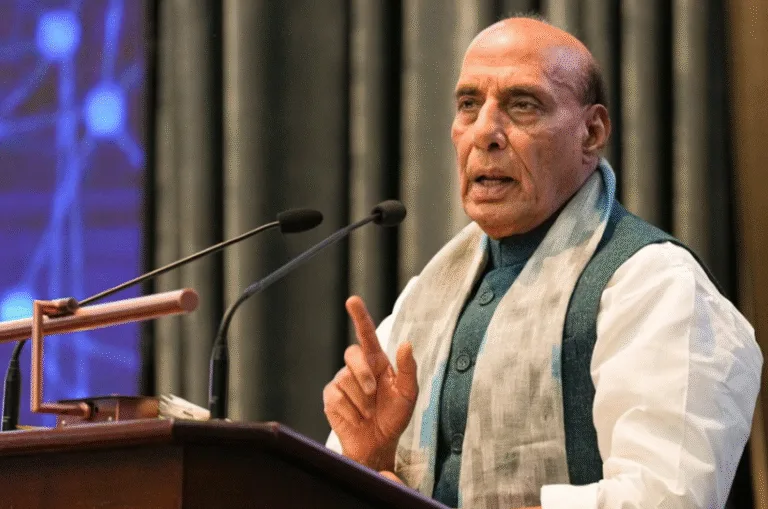 सर क्रीक पर पाक की साजिश! रक्षा मंत्री राजनाथ सिंह की चेतावनी— कराची का रास्ता यहीं से जाता है