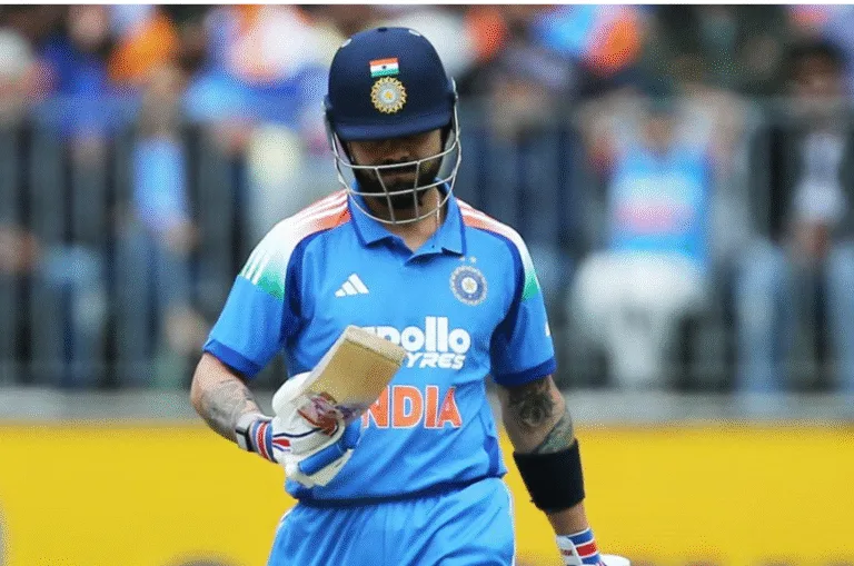 IND vs AUS: आउट होने के बाद विराट कोहली के इशारे से उठीं संन्यास की अटकलें