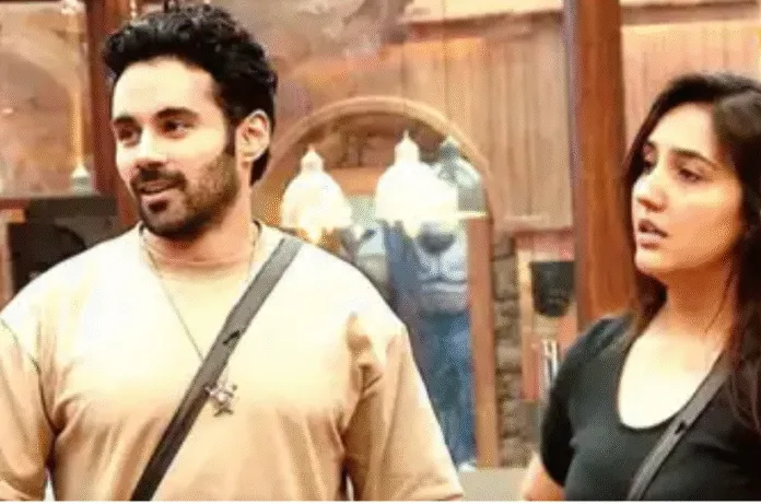 Bigg Boss 19: सभी घरवाले हुए अभिषेक बजाज के खिलाफ, तान्या ने दी गाली — घर में मचा जबरदस्त हंगामा