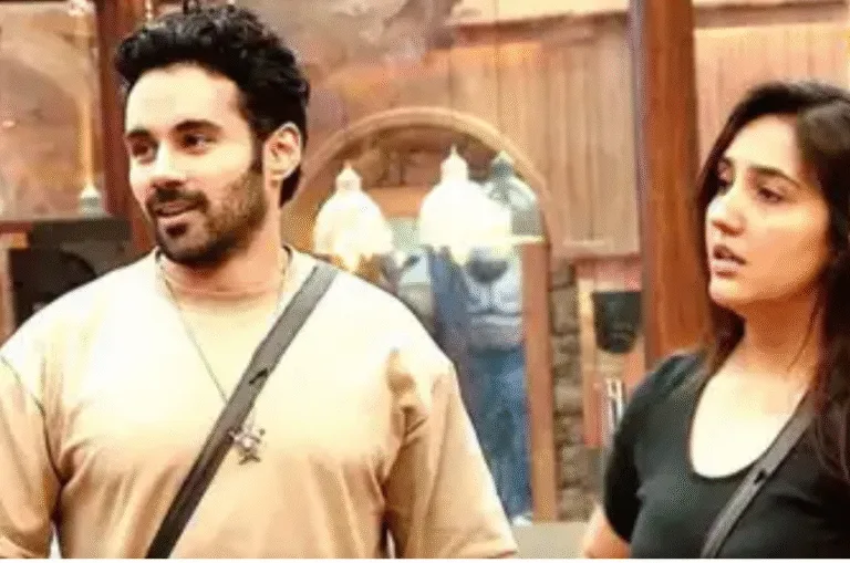 Bigg Boss 19: सभी घरवाले हुए अभिषेक बजाज के खिलाफ, तान्या ने दी गाली — घर में मचा जबरदस्त हंगामा