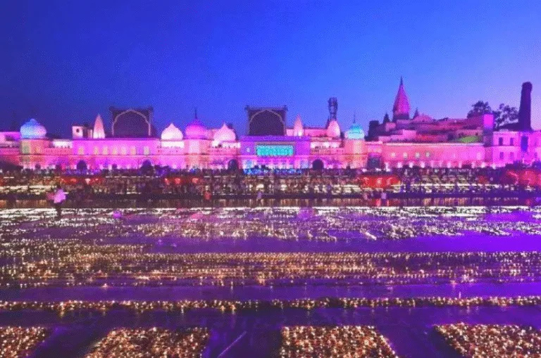 अयोध्या दीपोत्सव 2025: सरयू घाट पर 2100 आर्चकों की भव्य आरती, गिनीज वर्ल्ड रिकॉर्ड की तैयारी