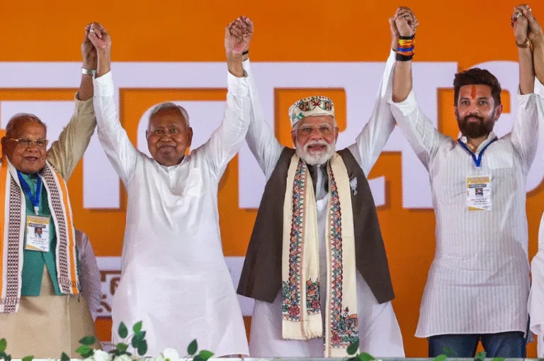 बिहार चुनाव 2025: एक करोड़ नौकरियां, मुफ्त बिजली और महिला उद्यमियों को मदद -एनडीए का ‘संकल्प पत्र’ जारी