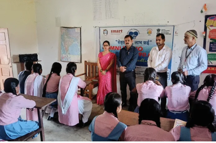 नैरो कास्टिंग के ज़रिए छात्रों को मिली सेहत की नई दिशा,बालिका इंटर कॉलेज में ओमनी रेडियो की पहल