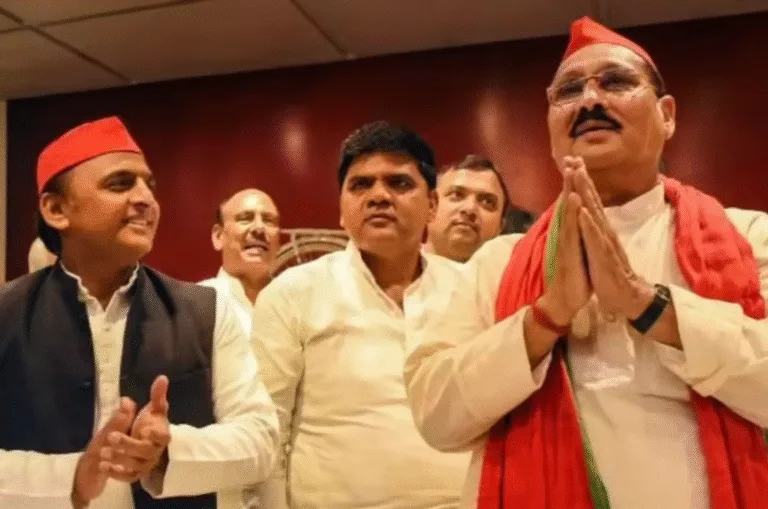 अखिलेश यादव के विधायक रमाकांत यादव को एक साल की सजा, कोर्ट ने लगाया जुर्माना