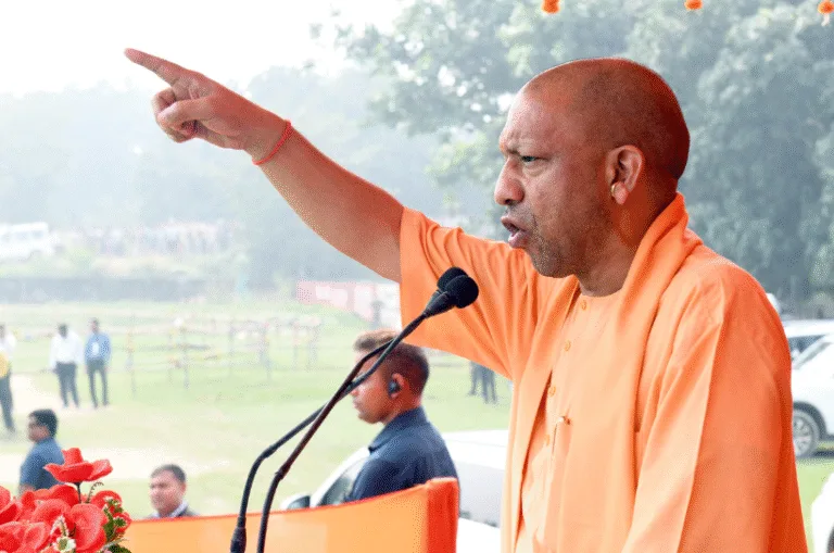 इंडी गठबंधन के तीन बंदरों, पप्पू, टप्पू और अप्पू को नहीं दिख रहा विकास- सीएम योगी
