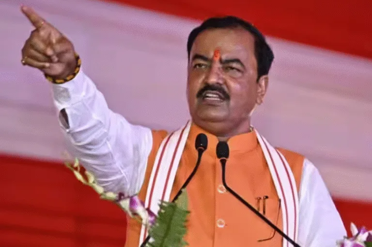 “अधिकारी या कर्मचारी रिश्वत मांगे तो मुझसे आवास पर संपर्क करें, जेल भेजूंगा” – डिप्टी सीएम केशव प्रसाद मौर्य