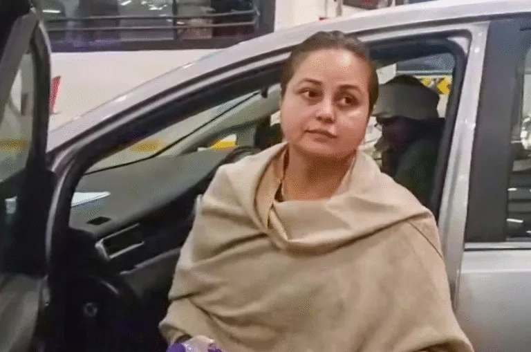 किडनी दान पर रोहिणी को गहरा पछतावा, परिवारिक विवाद पर तेजस्वी को भी घेरा