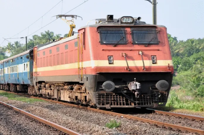 रेलवे में 2569 जूनियर इंजीनियर भर्ती शुरू, इंजीनियरिंग ग्रेजुएट और डिप्लोमा धारकों के लिए बड़ा मौका