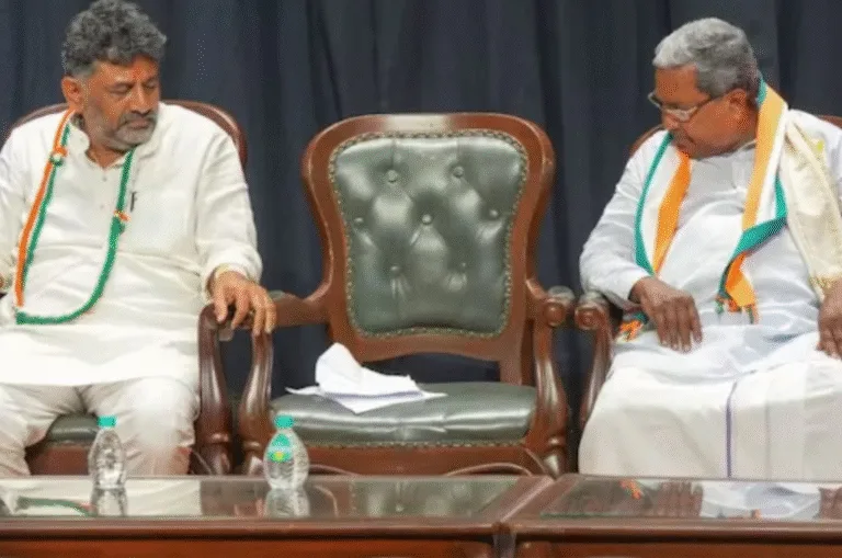 CM सिद्धारमैया का तंज-“शब्दों में ताकत तभी है जब लोगों का जीवन बदले”, शिवकुमार के पोस्ट पर सियासी पारा चढ़ा