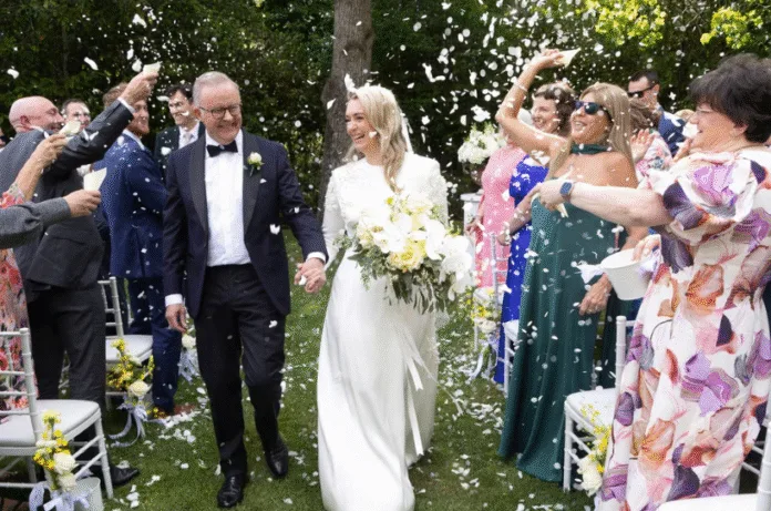 VIDEO: 62 साल की उम्र में ऑस्ट्रेलियाई PM एंथनी अल्बानीज ने रचाई शादी, जोडी हेडन बनीं फर्स्ट लेडी