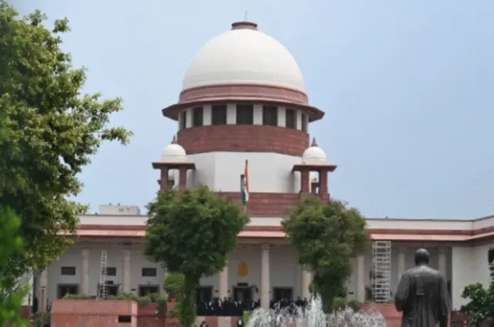 क्या घुसपैठियों के लिए रेड कार्पेट बिछाएं? रोहिंग्या मामले पर CJI सूर्यकांत ने जताई कड़ी नाराजगी