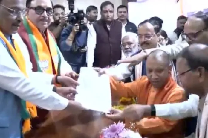 यूपी बीजेपी अध्यक्ष पद के लिए पंकज चौधरी ने भरा नामांकन, योगी और केशव मौर्य बने प्रस्तावक