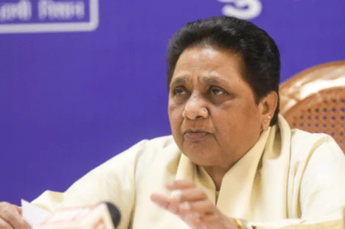 महापुरुषों की जयंती-पुण्यतिथि पर स्थलों पर नहीं जाएंगी मायावती;आंबेडकर की बरसी से पहले बसपा चीफ का फैसला