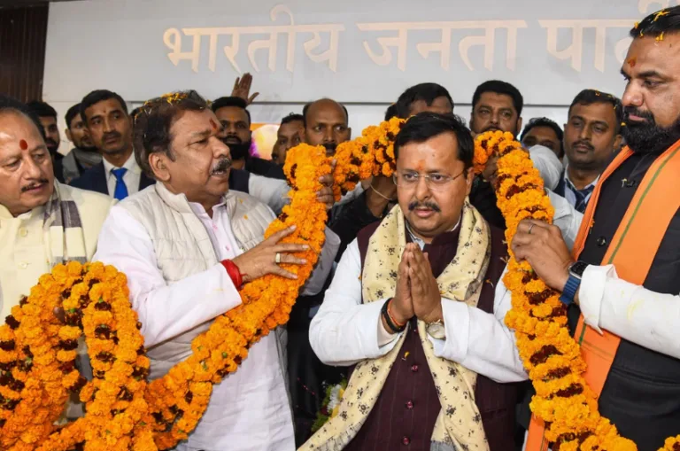 दिल्ली में कायस्थ, पटना में मारवाड़ी; भाजपा ने कोर सपोर्टर जातियों को साधने का दिया संकेत