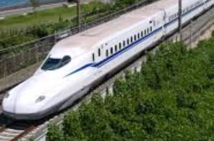 लखनऊ-अयोध्या और दिल्ली से काशी तक दौड़ेगी बुलेट ट्रेन, यूपी में हाई-स्पीड सफर को मिलेगी नई रफ्तार