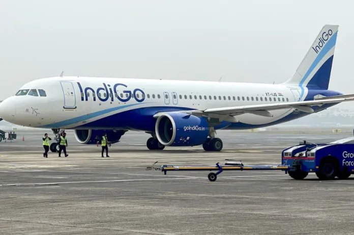 मदीना से 180 यात्रियों को लेकर हैदराबाद जा रही इंडिगो फ्लाइट में बम की धमकी, अहमदाबाद में इमरजेंसी लैंडिंग- सभी सुरक्षित