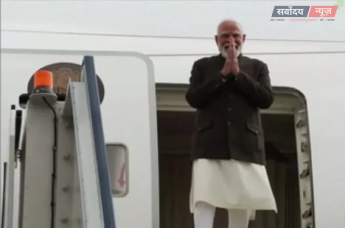 बंगाल रैली में पीएम मोदी का हेलिकॉप्टर नहीं उतर पाया, कोलकाता लौटना पड़ा