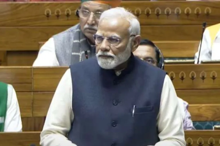 लोकसभा में PM मोदी का संबोधन: “अंग्रेज मानते थे-बंगाल टूटेगा तो भारत टूट जाएगा, लेकिन वंदे मातरम् दीवार बनकर खड़ा रहा”
