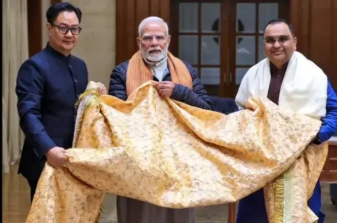 पीएम मोदी की ओर से अजमेर दरगाह के लिए चादर भेजने पर रोक की मांग, सुप्रीम कोर्ट में याचिका