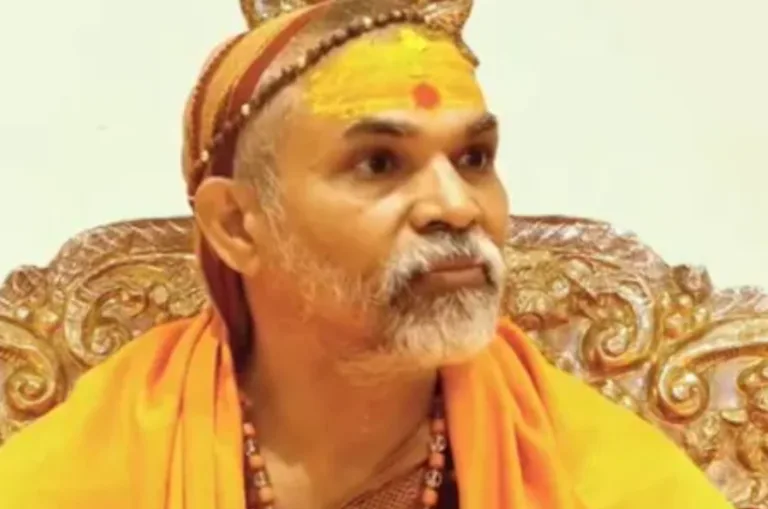 शंकराचार्य स्वामी अविमुक्तेश्वरानंद ने माघ मेला बीच में छोड़ा, बिना संगम स्नान काशी के लिए रवाना