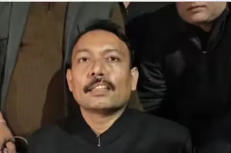 योगी अपने हैं, उन्हें हराने की साजिश है UGC नियम – इस्तीफा दे चुके अलंकार अग्निहोत्री का बड़ा दावा