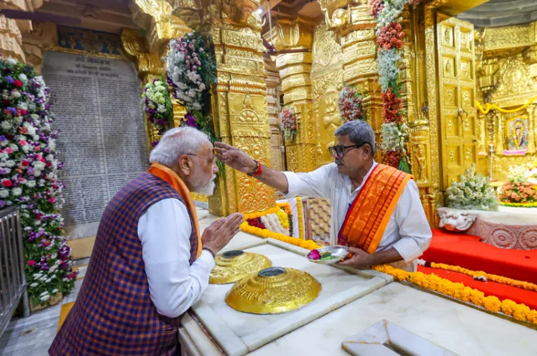 सोमनाथ में पीएम मोदी ने किया ओंकार मंत्र जाप, सभ्यतागत साहस का प्रतीक माना मंदिर – VIDEO