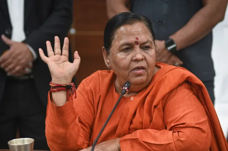 ‘योगी विरोधी खुशफहमी न पालें’, शंकराचार्य विवाद पर उमा भारती की सफाई, दो पोस्ट में किया रुख स्पष्ट