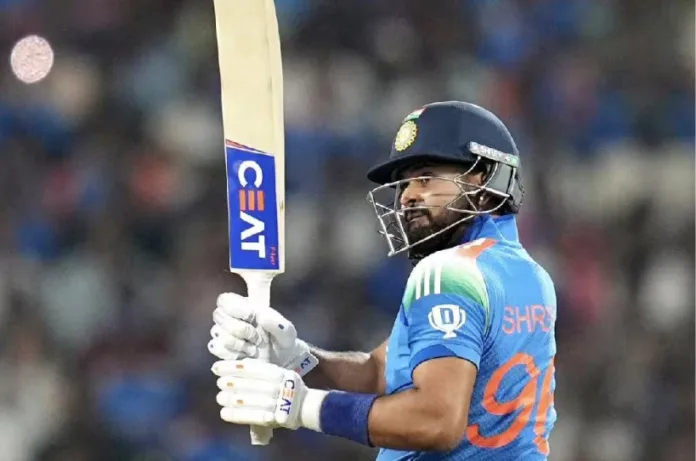 श्रेयस अय्यर को खिलाने पर सवाल उठाते हुए आकाश चोपड़ा ने कहा: “अगर खिलाना नहीं है तो बाहर कर दो”