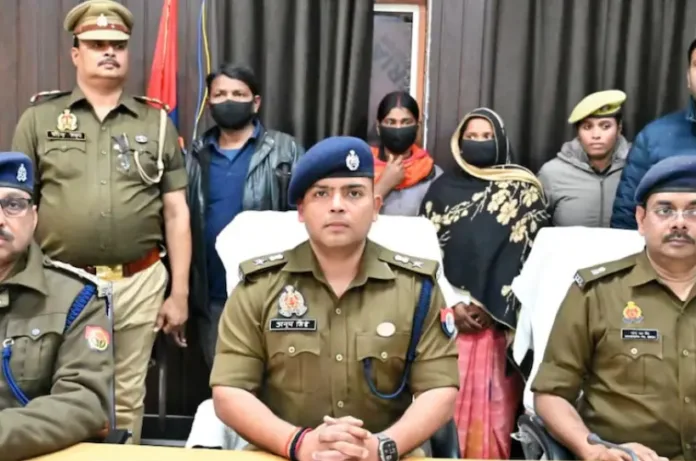 लेस्बियन पत्नी ने महिला प्रेमी के साथ मिलकर कराई किसान पति की हत्या, 60 हजार में दी सुपारी