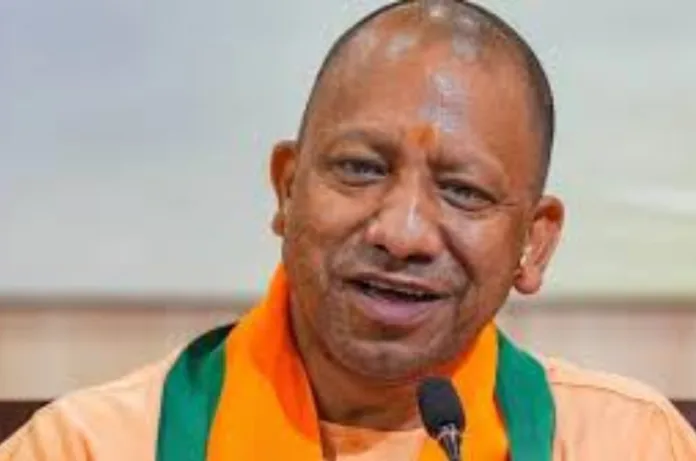 यूपी में जमीन की हकदारी और नामांतरण होगा आसान, सीएम योगी के निर्देश