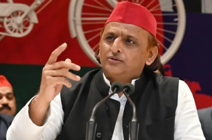 2027 चुनाव से पहले अखिलेश यादव ने दोहराए बड़े वादे, युवाओं को रोजगार और महिलाओं को सालाना 40 हजार देने का ऐलान