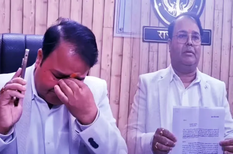 योगी के सम्मान में इस्तीफा या नौकरी बचाने का ड्रामा? GST अधिकारी प्रशांत सिंह पर भाई ने लगाए गंभीर आरोप
