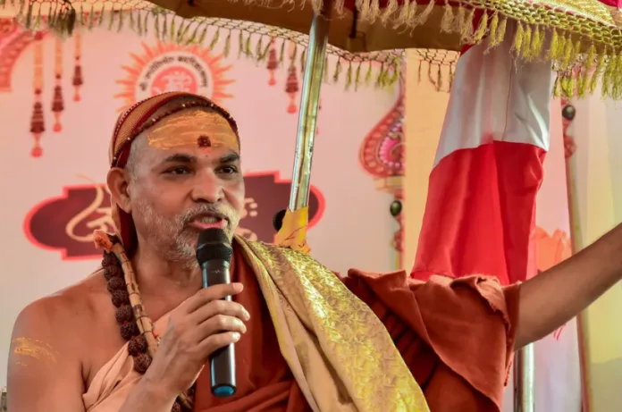 शंकराचार्य विवाद में नया मोड़: युवक ने शिविर के बाहर हंगामे की जिम्मेदारी ली