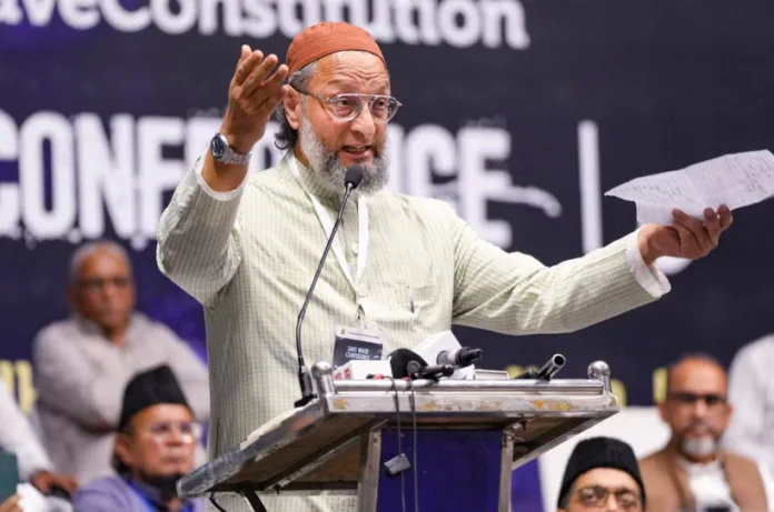 ‘हराम का पैसा मिले तो ले लो और बनवा लो शौचालय’, AIMIM प्रमुख ओवैसी का विवादित बयान